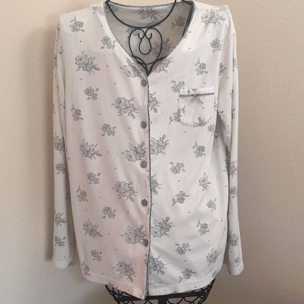 Croft & Barrow pajama top